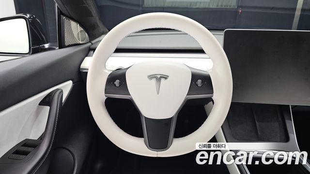 Tesla Model Y Standard Range RWD 2021 — фото 13