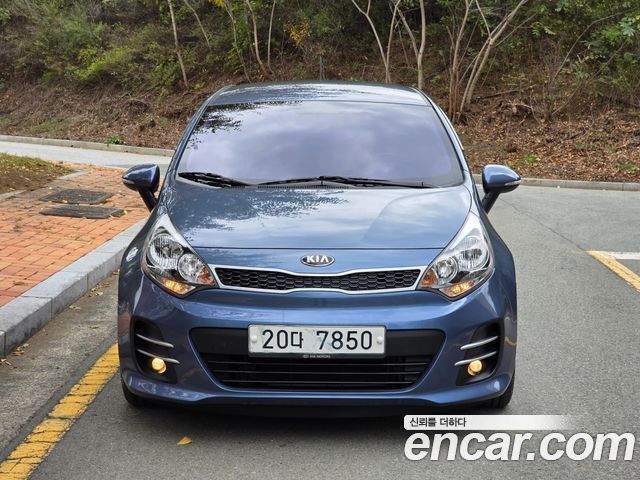 Kia Pride 5DR 1.6 GDI Luxury 2015 — фото 3