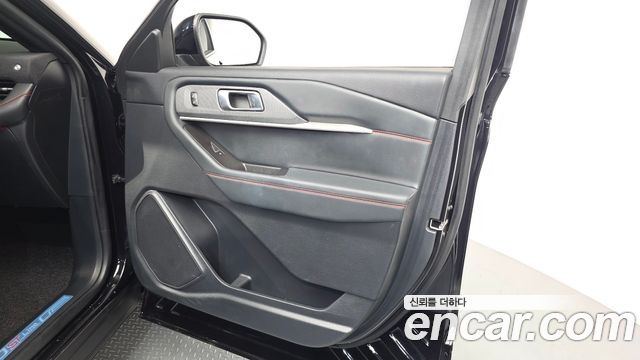 Ford Explorer (VI) 2.3 ST-Line 4WD 2025 — фото 24