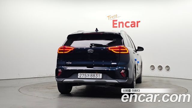 Kia Niro 1.6 HEV Noblesse Special 2020 — фото 4