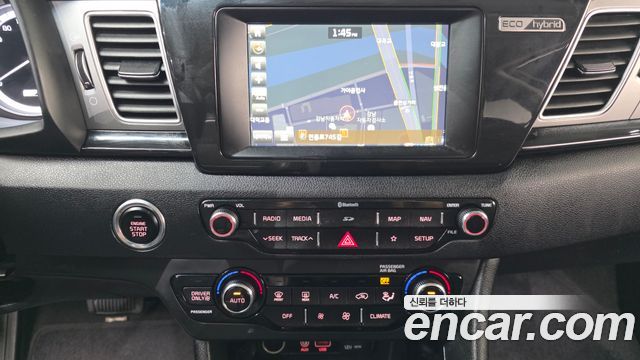 Kia Niro Prestige 2018 — фото 15