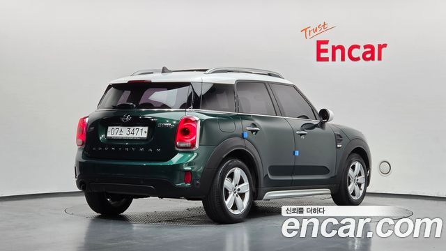 MINI Cooper D Countryman Standard 2nd 2017 — фото 2