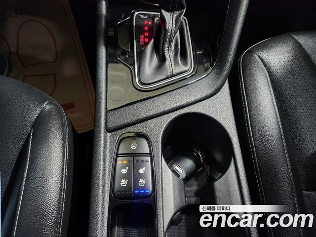 Kia Niro Prestige 2018 — фото 10