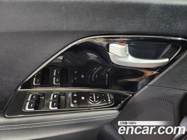 Kia Niro Prestige 2018 — фото 17