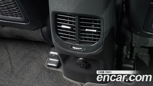 Kia Carens 2.0 LPi Prestige 2015 — фото 30