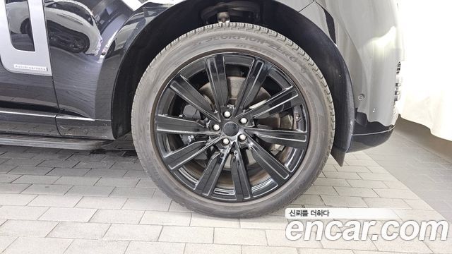 Land Rover Range Rover (V) P530 Autobiography Long Wheel Base 2023 — фото 21