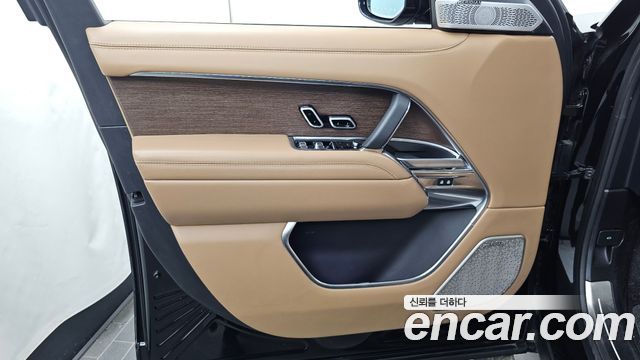 Land Rover Range Rover (V) P530 Autobiography Long Wheel Base 2023 — фото 24