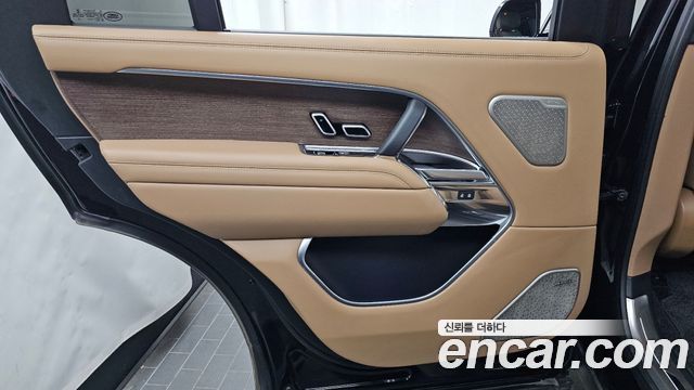 Land Rover Range Rover (V) P530 Autobiography Long Wheel Base 2023 — фото 25
