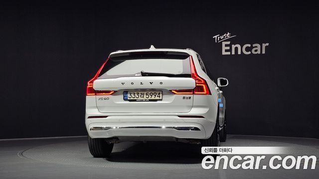 Volvo XC60 (II) B5 Ultimate Bright 2024 — фото 4