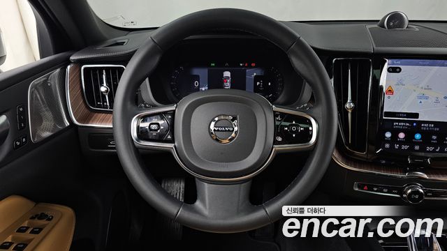 Volvo XC60 (II) B5 Ultimate Bright 2024 — фото 13
