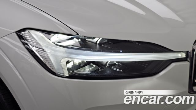 Volvo XC60 (II) B5 Ultimate Bright 2024 — фото 22
