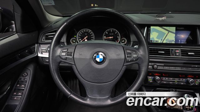 BMW 5 Series (F10) 520d xDrive 2015 — фото 13