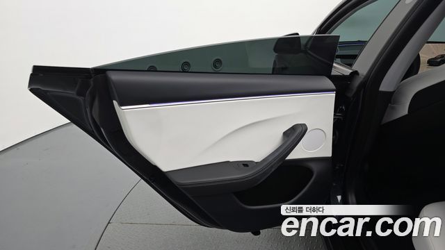 Tesla Model 3 Performance AWD 2024 — фото 25