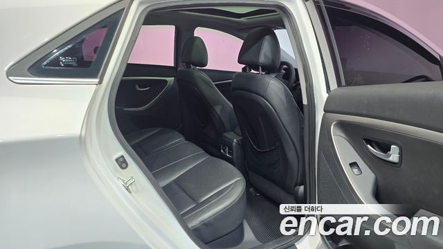 Hyundai i30 (New) Diesel 1.6 VGT Extreme 2012 — фото 11