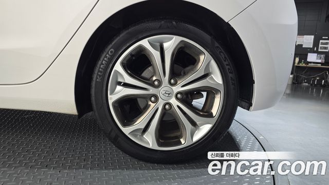 Hyundai i30 (New) Diesel 1.6 VGT Extreme 2012 — фото 21