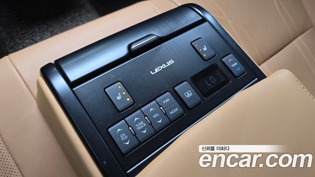 Lexus ES300h (VII) Executive 2023 — фото 16