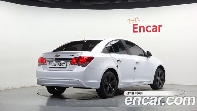 Chevrolet Cruze 1.8 LTZ+ The Perfect Black 2014 — фото 2