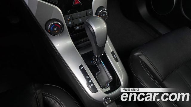 Chevrolet Cruze 1.8 LTZ+ The Perfect Black 2014 — фото 9
