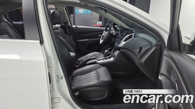 Chevrolet Cruze 1.8 LTZ+ The Perfect Black 2014 — фото 11