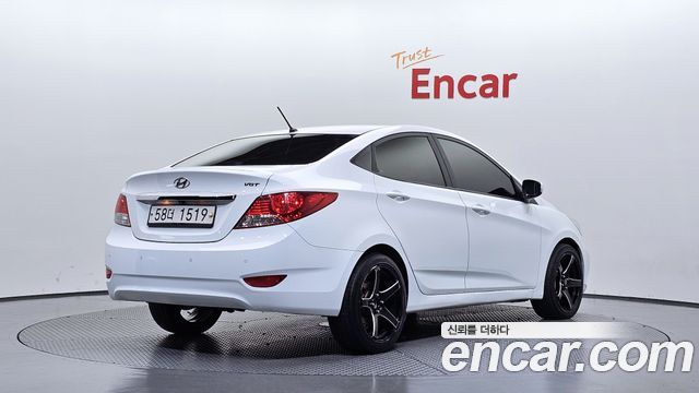 Hyundai Accent (New) Diesel 1.6 VGT Modern 2015 — фото 2