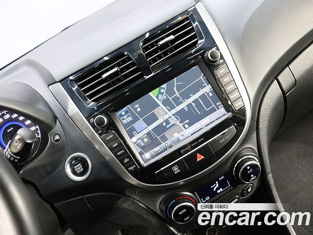 Hyundai Accent (New) 1.4 VVT Premium 2015 — фото 9