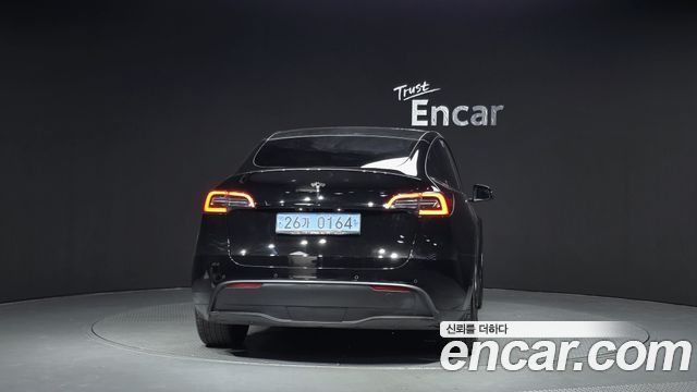 Tesla Model Y Long Range AWD 2021 — фото 4