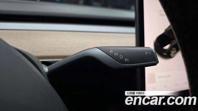 Tesla Model Y Long Range AWD 2021 — фото 9
