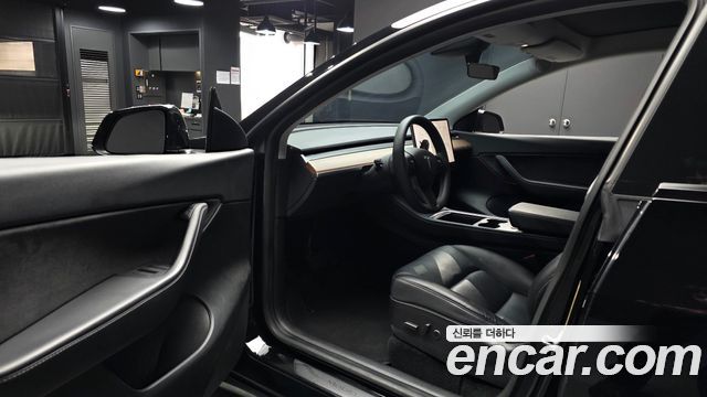 Tesla Model Y Long Range AWD 2021 — фото 10