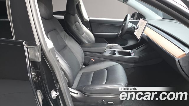 Tesla Model Y Long Range AWD 2021 — фото 15