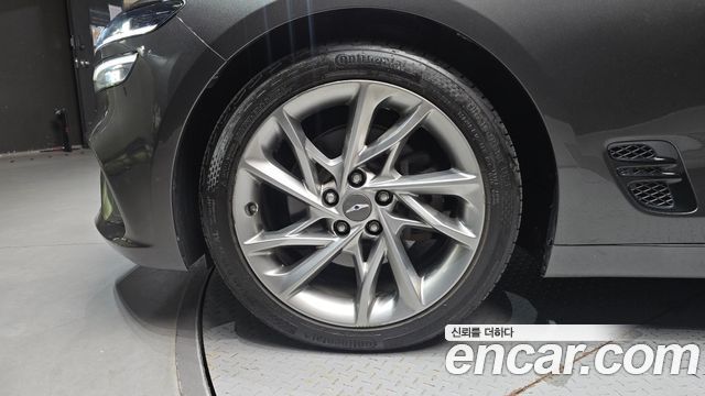 Genesis G70 Gasoline 2.0T 2WD 2023 — фото 5