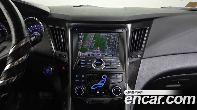 Hyundai Sonata (YF) Y20 Luxury 2012 — фото 14