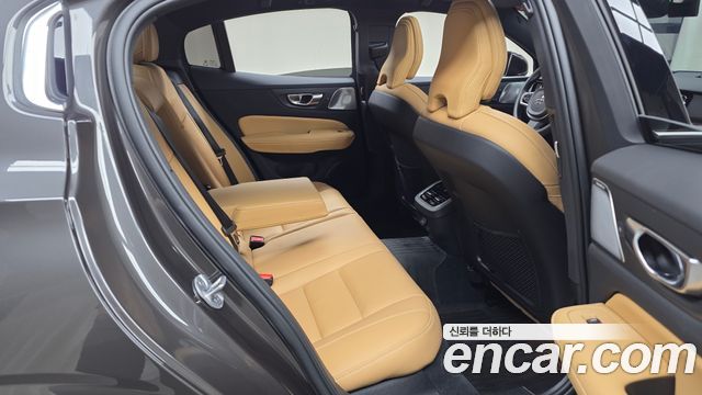 Volvo S60 (III) B5 Ultimate Bright 2024 — фото 32