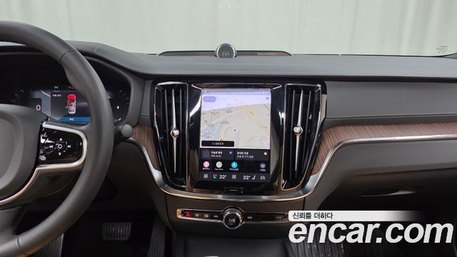 Volvo S60 (III) B5 Ultimate Bright 2024 — фото 35