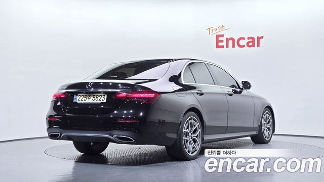 Mercedes-Benz E-Class (W213) E220d 4MATIC AMG Line 2021 — фото 2