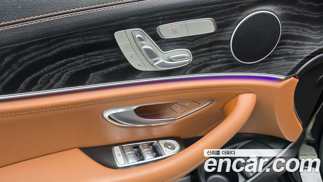 Mercedes-Benz E-Class (W213) E220d 4MATIC AMG Line 2021 — фото 18