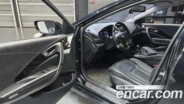 Hyundai Grandeur (HG) HG240 Luxury 2011 — фото 10