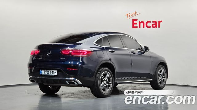 Mercedes-Benz GLC-Class (X253) GLC300e 4MATIC Coupe 2021 — фото 2