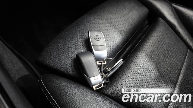 Mercedes-Benz GLC-Class (X253) GLC300e 4MATIC Coupe 2021 — фото 16