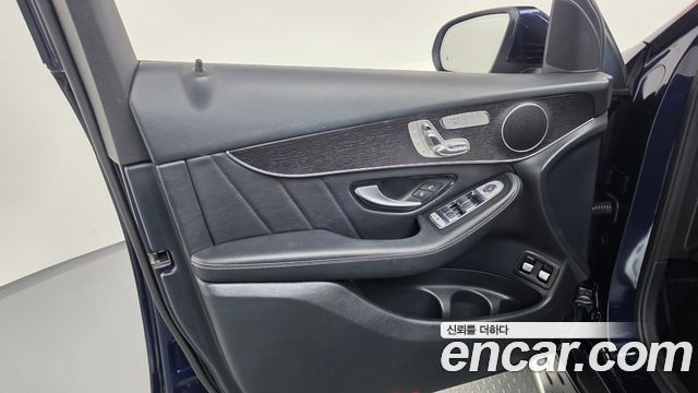 Mercedes-Benz GLC-Class (X253) GLC300e 4MATIC Coupe 2021 — фото 24