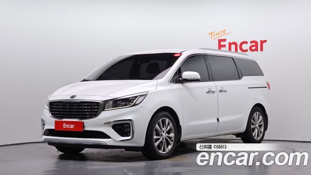 Kia Carnival 9-Seater Prstige