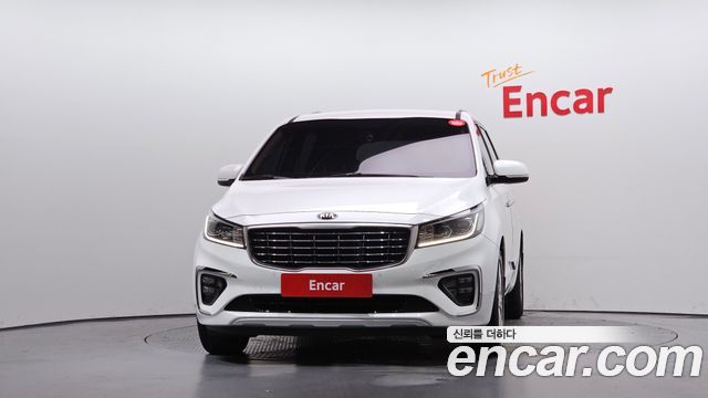 Kia Carnival 9-Seater Prstige 2020 — фото 3