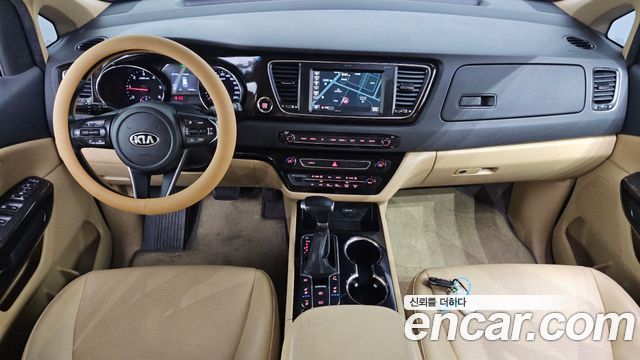 Kia Carnival 9-Seater Prstige 2020 — фото 7