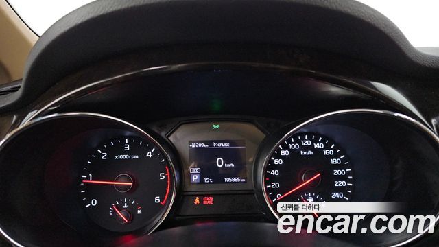 Kia Carnival 9-Seater Prstige 2020 — фото 8