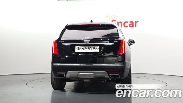 Cadillac XT5 3.6 Platinum 2019 — фото 4