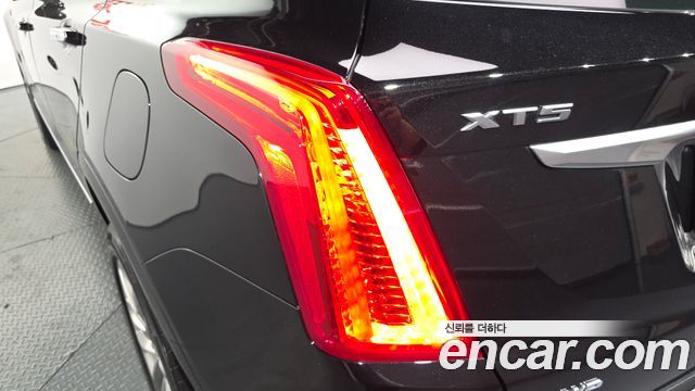 Cadillac XT5 3.6 Platinum 2019 — фото 23