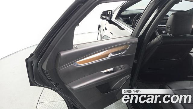 Cadillac XT5 3.6 Platinum 2019 — фото 25