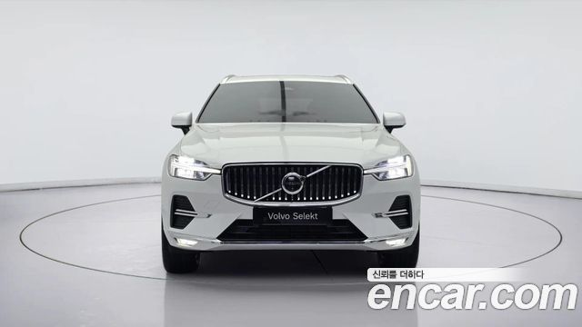 Volvo XC60 (II) B5 Ultimate Bright 2024 — фото 2