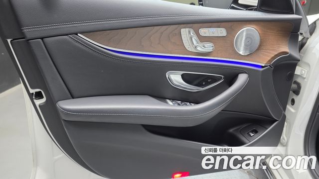 Mercedes-Benz E-Class (W213) E300 Exclusive 2019 — фото 24