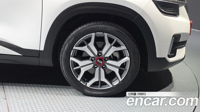 Kia Seltos Gasoline 1.6 Turbo 2WD Signature 2021 — фото 5