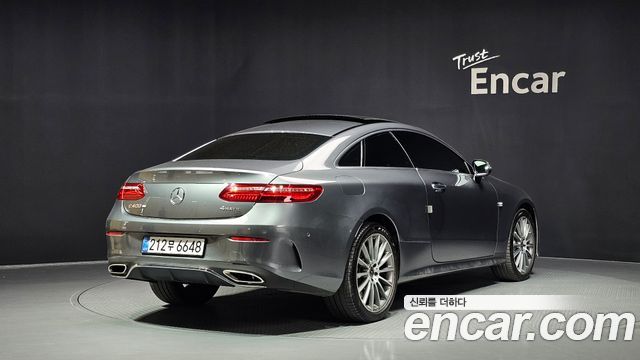 Mercedes-Benz E-Class (W213) E400 4MATIC Coupe 2017 — фото 2